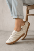 Tenis en Cuero Talco para Dama Cosmos Bont