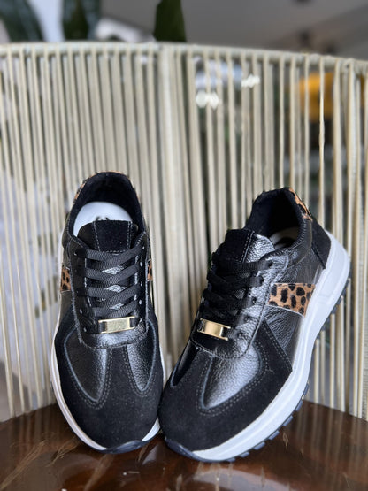 Tenis Negro Mujer en Cuero Bont Madrid